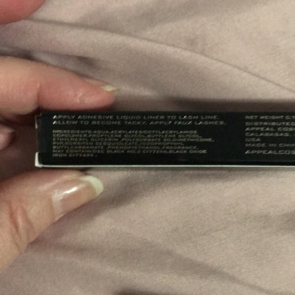 Appeal Cosmetics adhesive liquid liner - Picture 2 of 4
